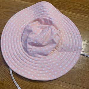 Ruffle Butts 12m-2T baby hat